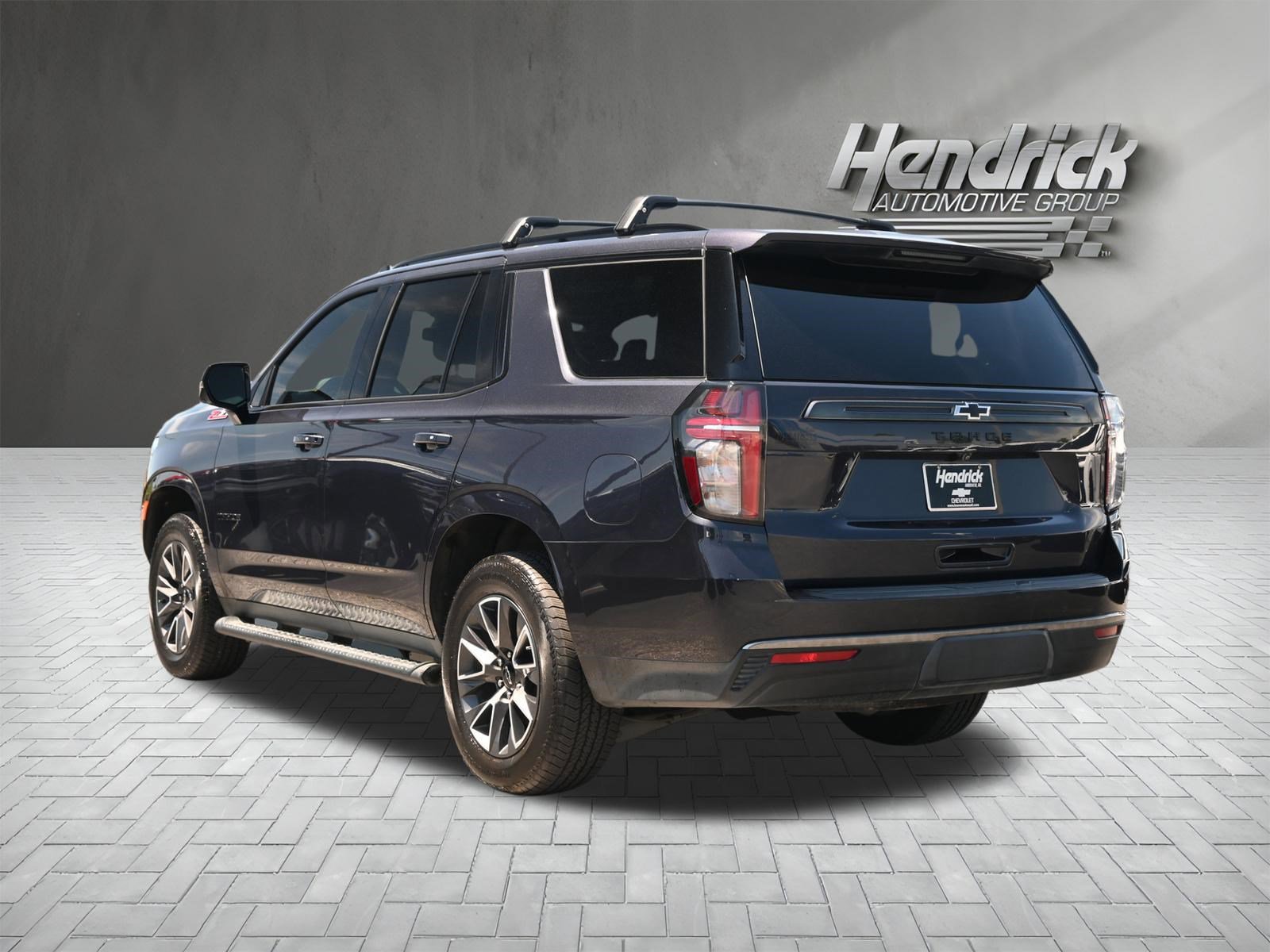 Used 2022 Chevrolet Tahoe Z71 w/ Luxury Package AWD/4WD image 7