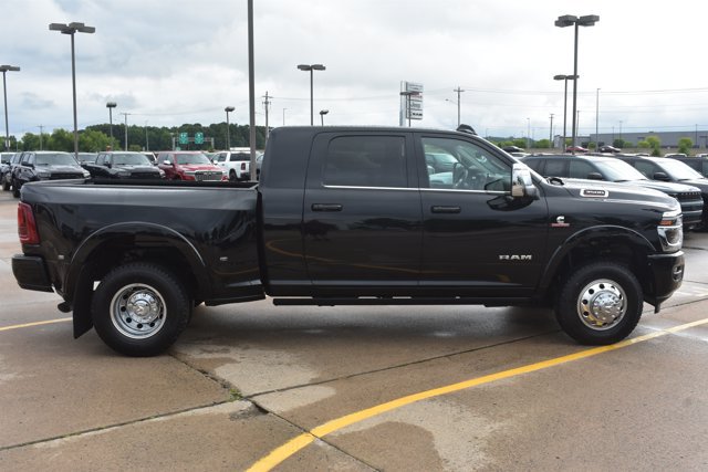 New 2026 RAM 3500 Longhorn AWD/4WD image 4