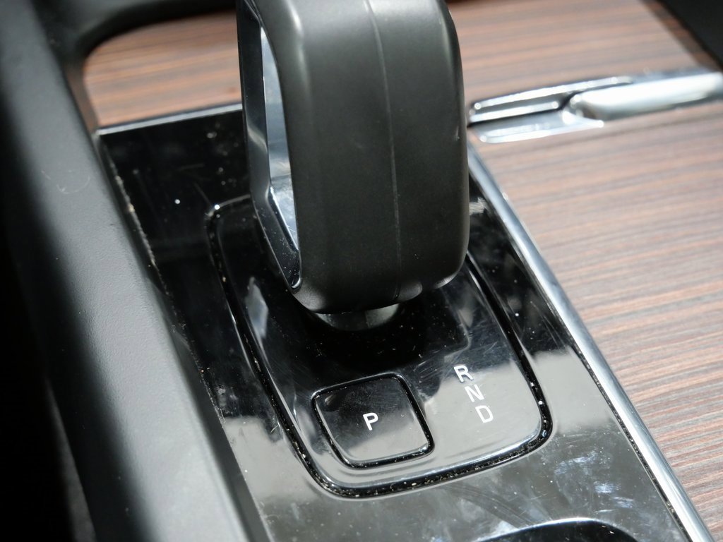 Used 2024 Volvo S60 B5 Plus image 25