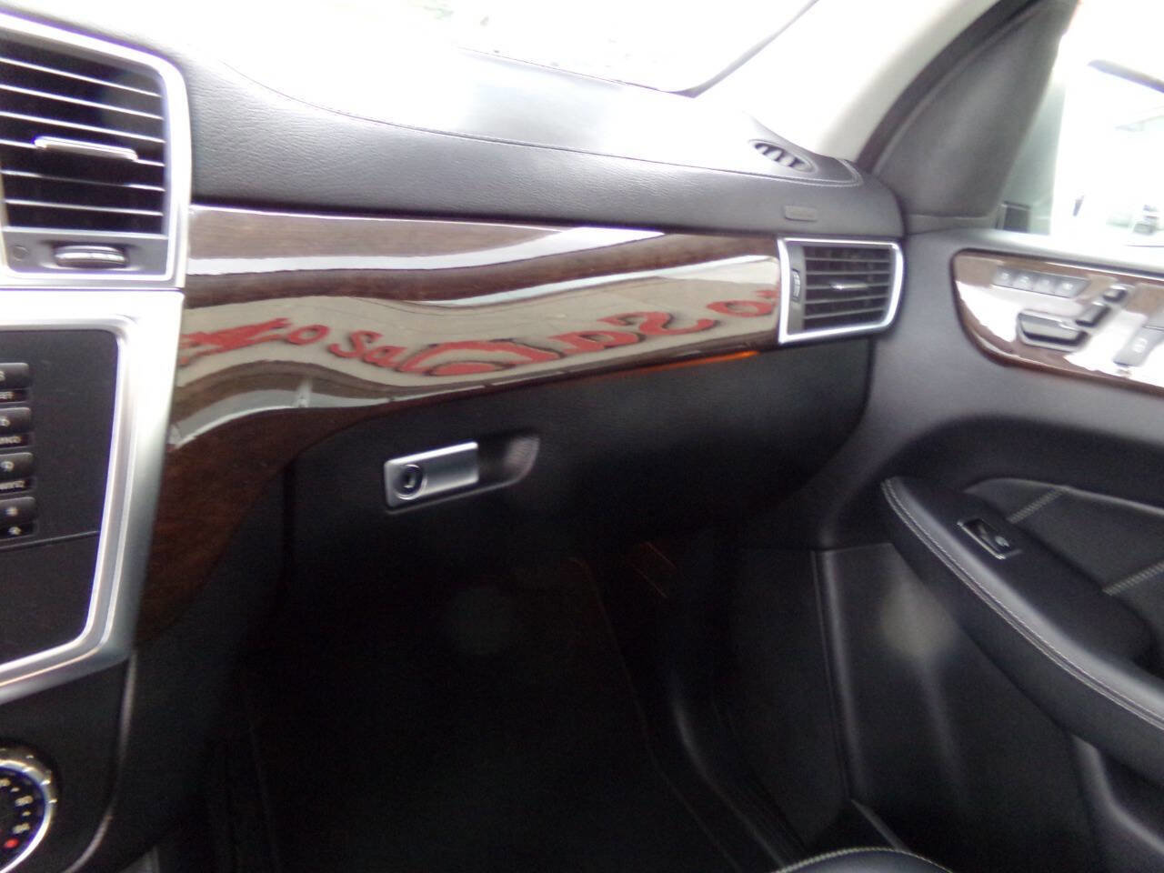 Used 2015 Mercedes-Benz GL 450 GL 450 4MATIC AWD 4dr SUV image 53