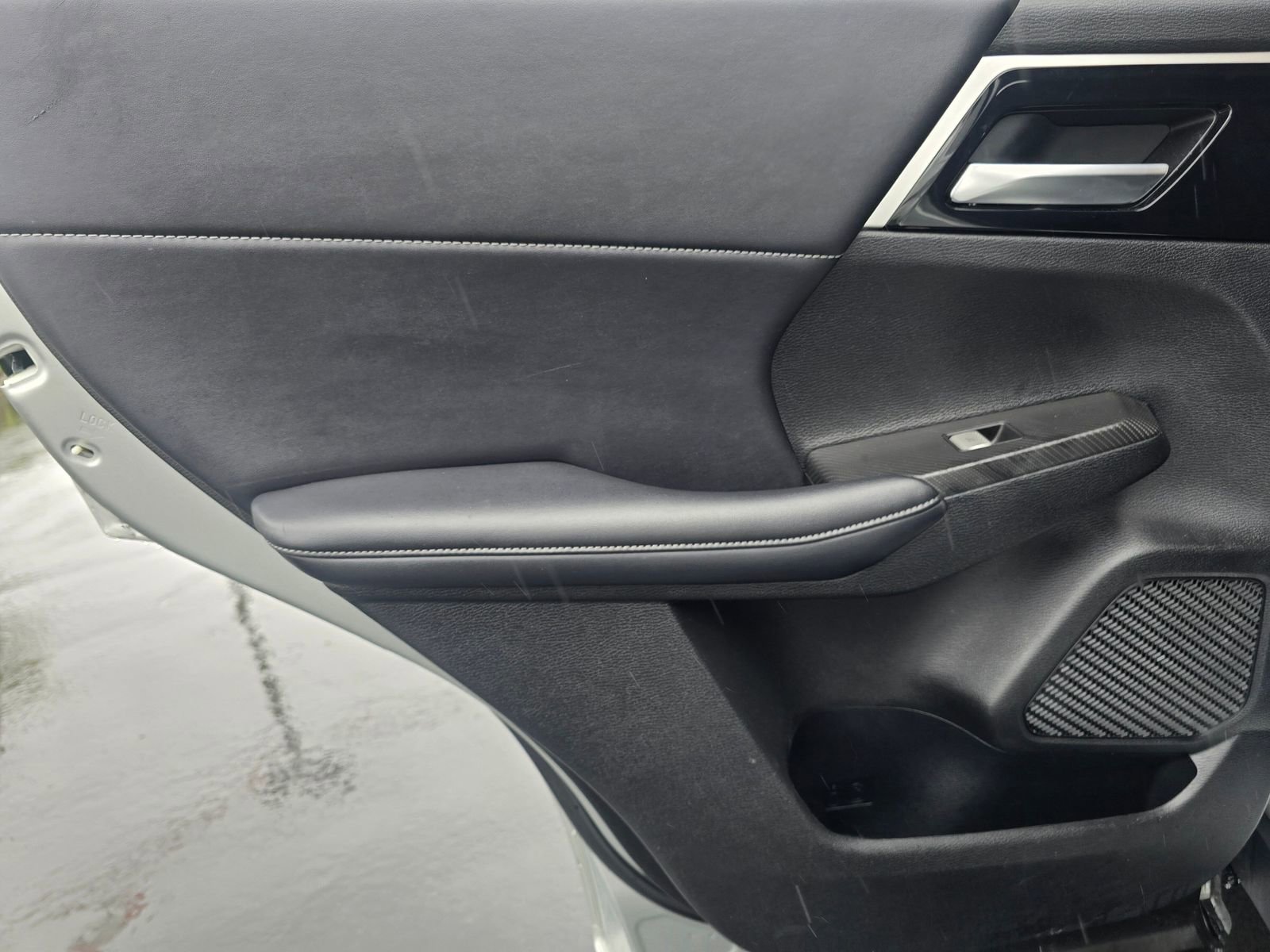 Used 2024 Mitsubishi Outlander SE image 33