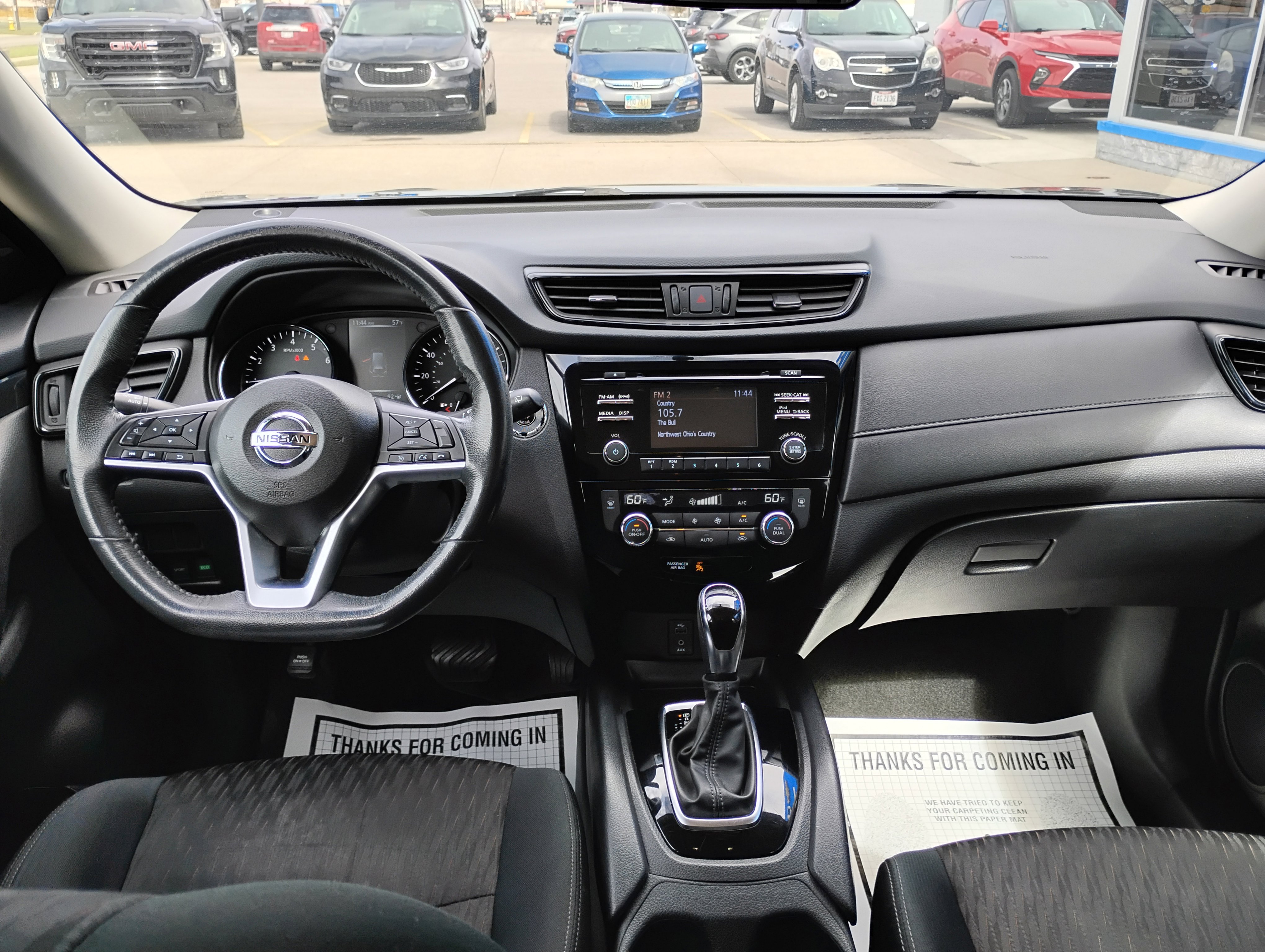 Used 2017 Nissan Rogue SV w/ Midnight Edition Package FWD image 5