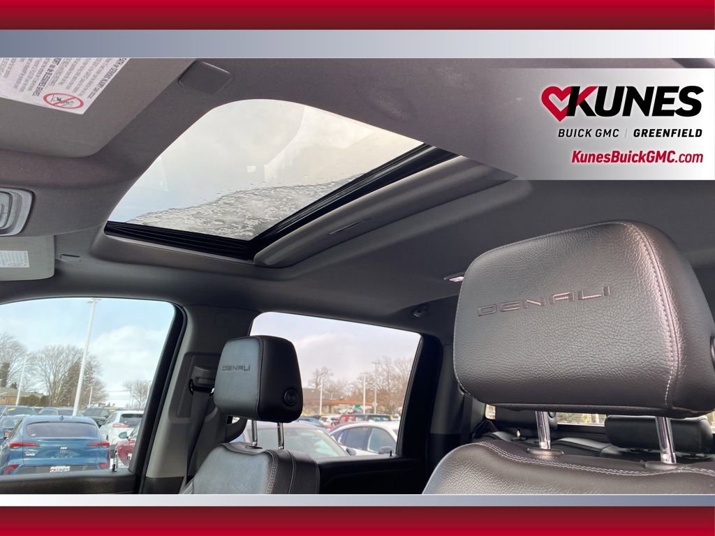 Used 2023 GMC Sierra 3500 Denali w/ Denali Black Diamond Edition image 14