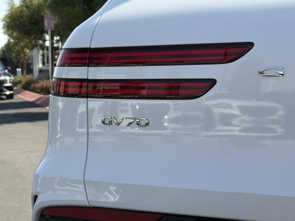 New 2026 Genesis GV70 3.5T Sport Prestige AWD/4WD image 16