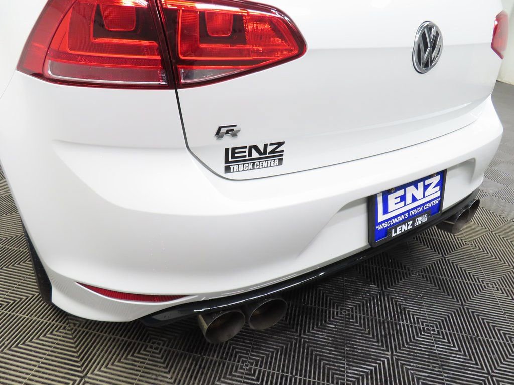 Used 2016 Volkswagen Golf R 4-Door image 31