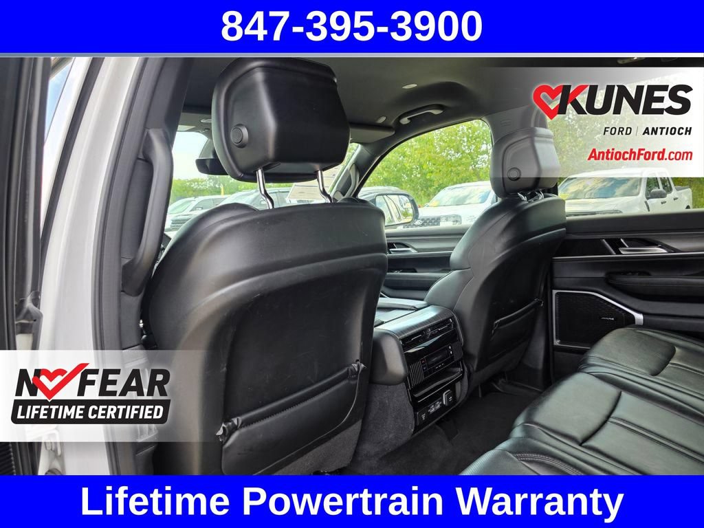 Used 2024 Jeep Wagoneer L Series II w/ Flexible Seating Group AWD/4WD image 27