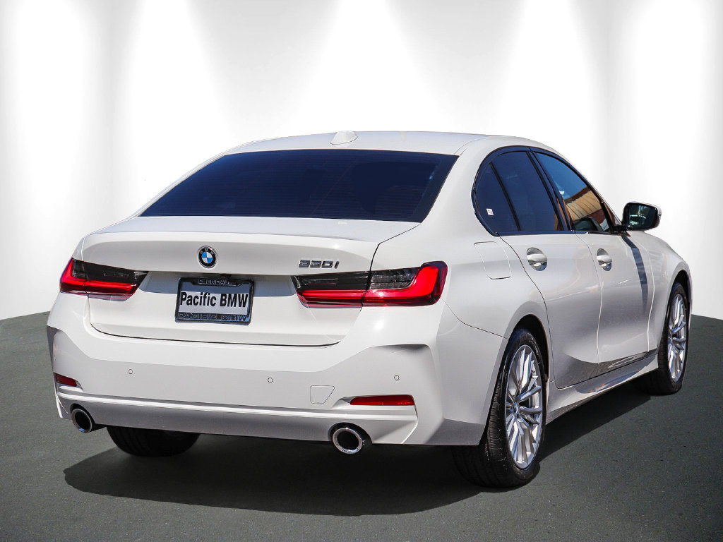 Certified 2023 BMW 330i Sedan w/ Driving Assistance Package RWD image 6