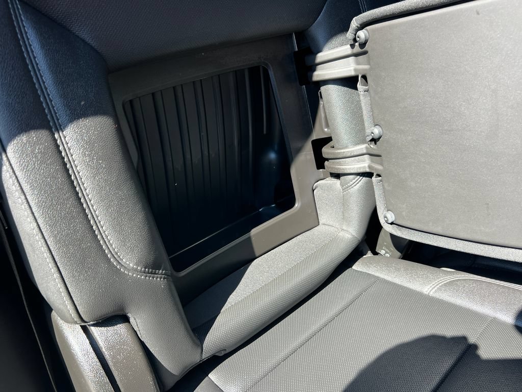 Used 2025 GMC Sierra 1500 SLT RWD image 21