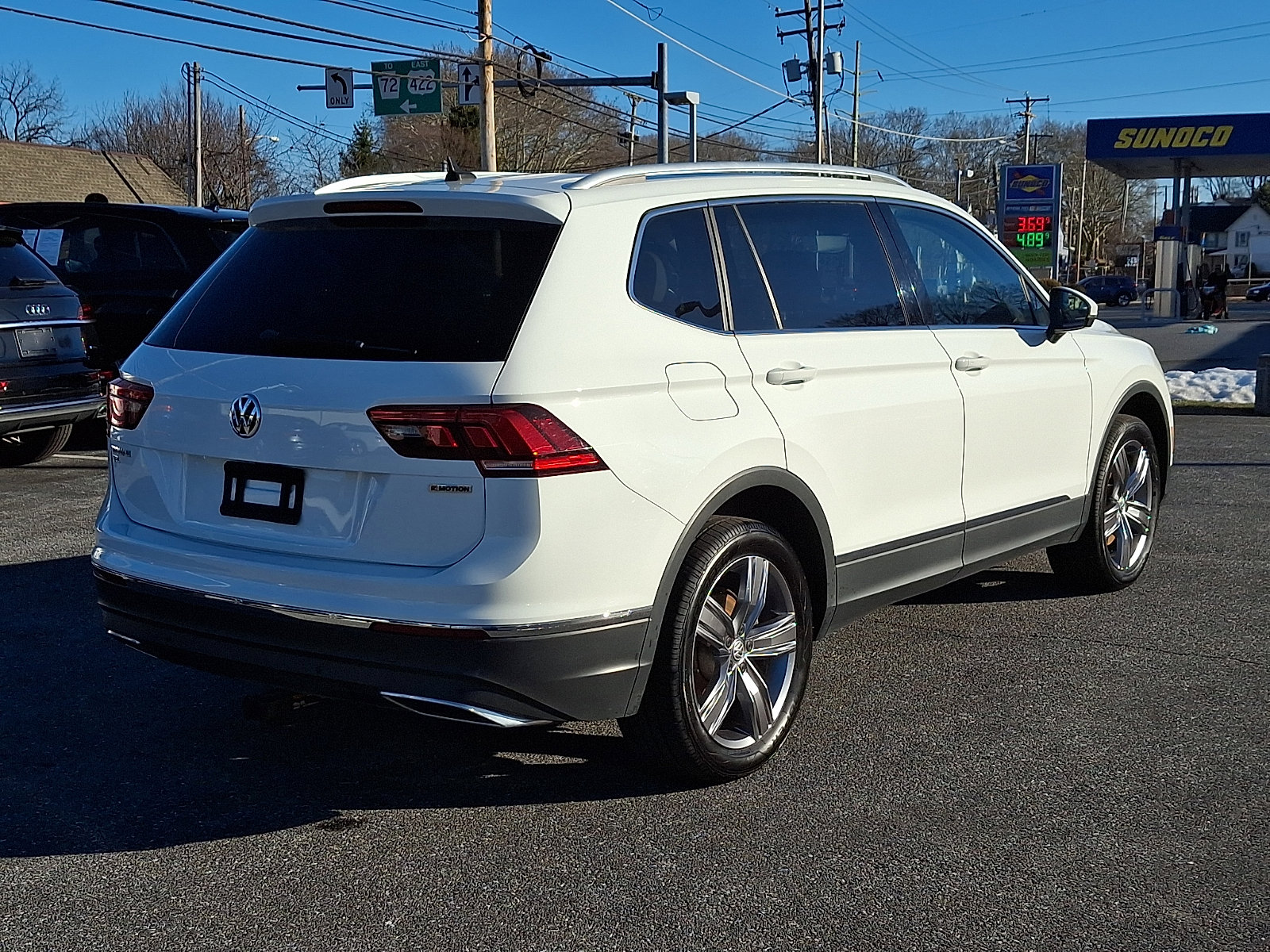 Used 2020 Volkswagen Tiguan SEL image 6