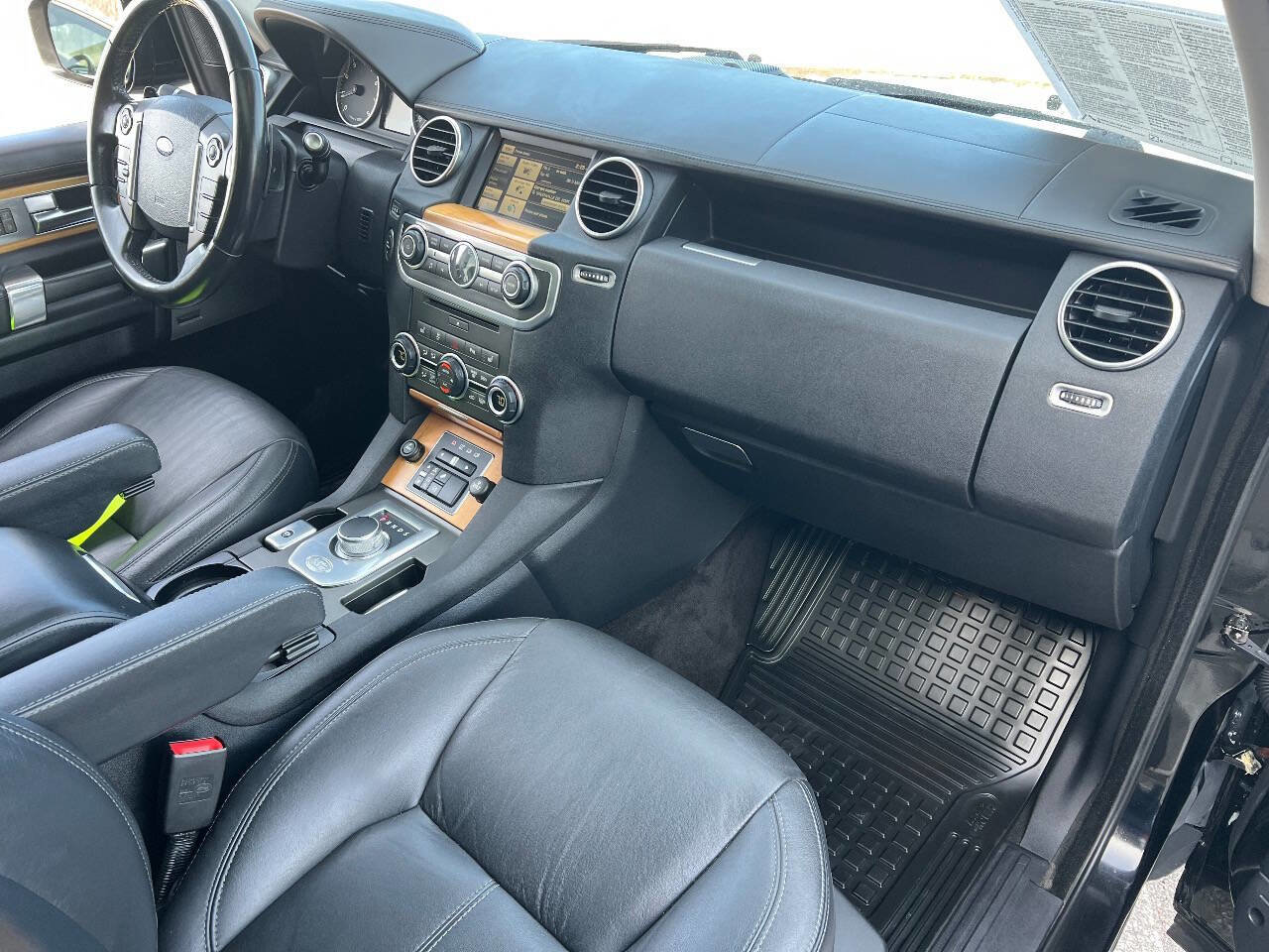 Used 2014 Land Rover LR4 HSE LUX image 20