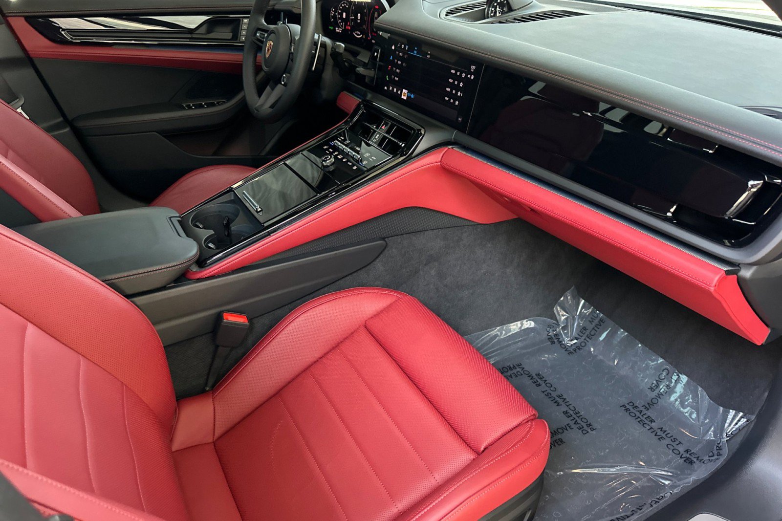Used 2026 Porsche Panamera image 16