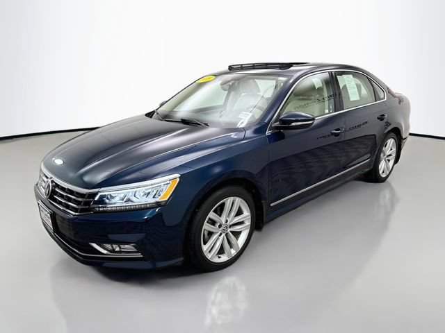 Used 2018 Volkswagen Passat 2.0T SEL Premium FWD image 3