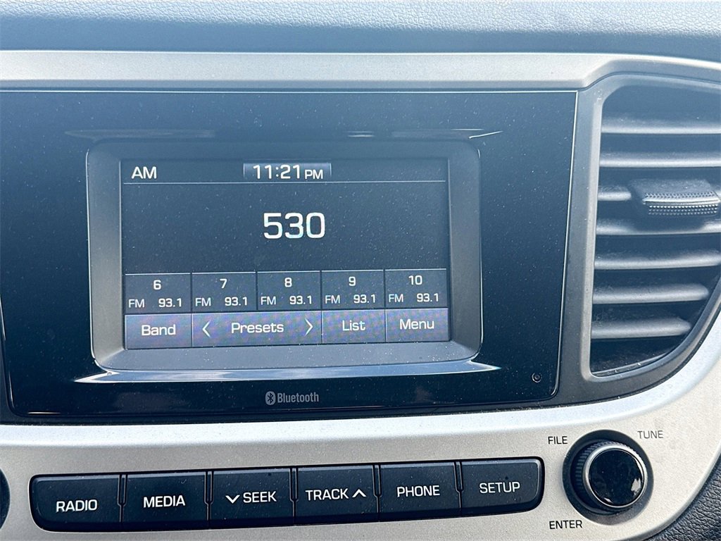 Used 2022 Hyundai Accent SE image 16