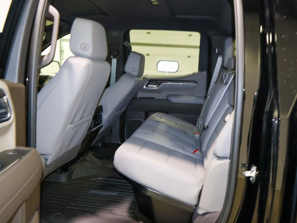 New 2026 GMC Sierra 1500 SLT w/ SLT Premium Plus Package image 9