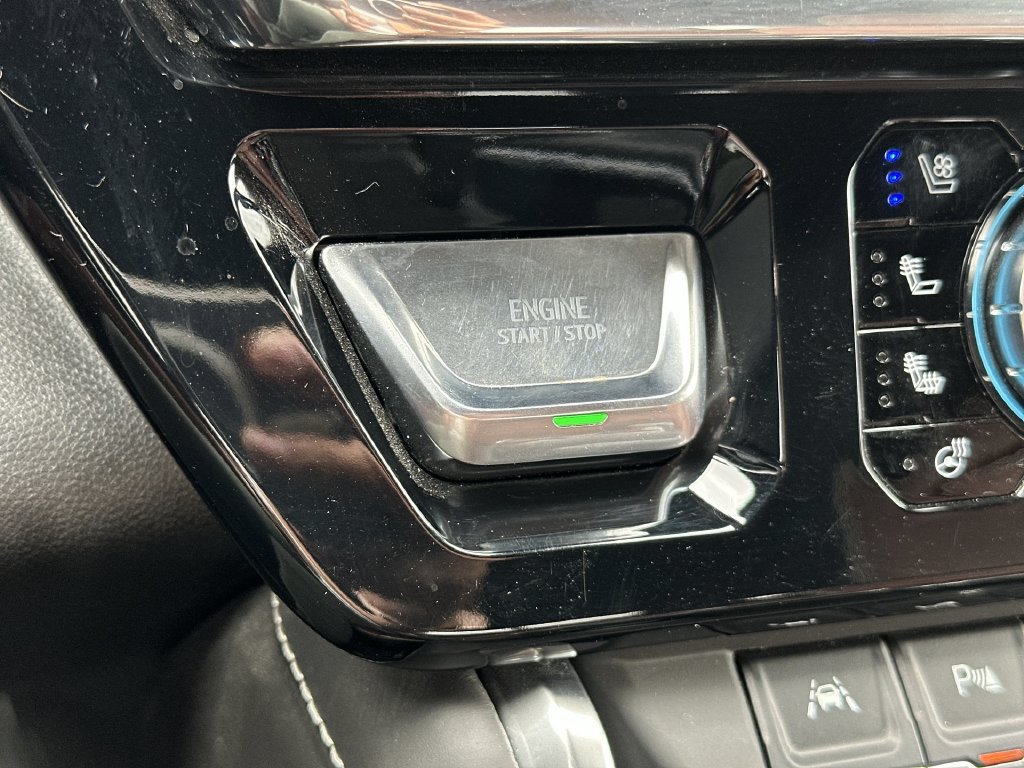 Certified 2025 GMC Sierra 1500 Denali Ultimate AWD/4WD image 17