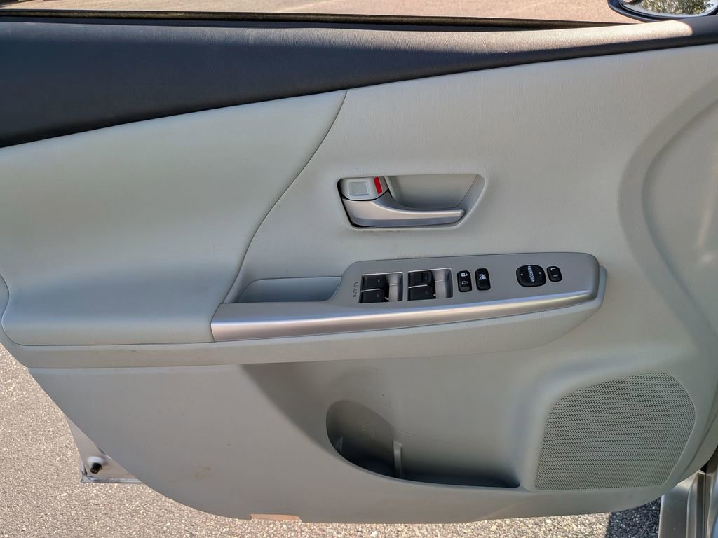 Used 2013 Toyota Prius V Five FWD image 30