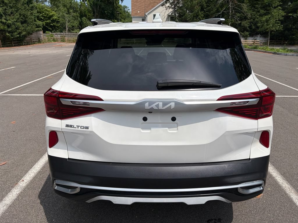 Used 2023 Kia Seltos EX AWD/4WD image 6