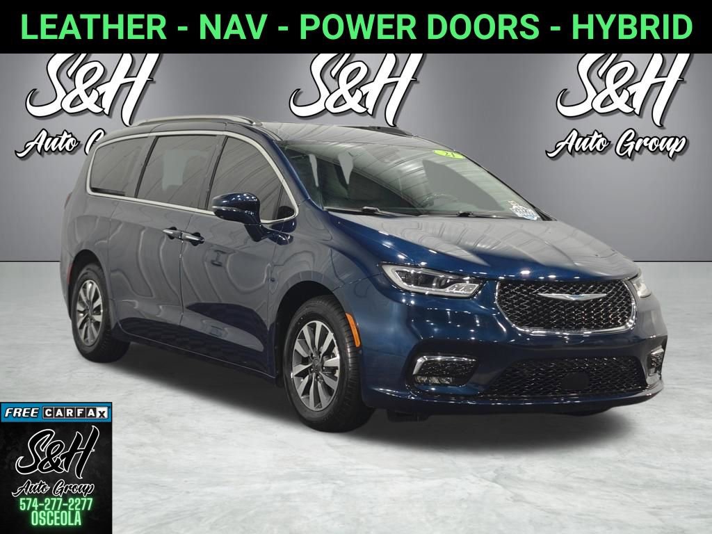 Used 2021 Chrysler Pacifica Touring-L image 1