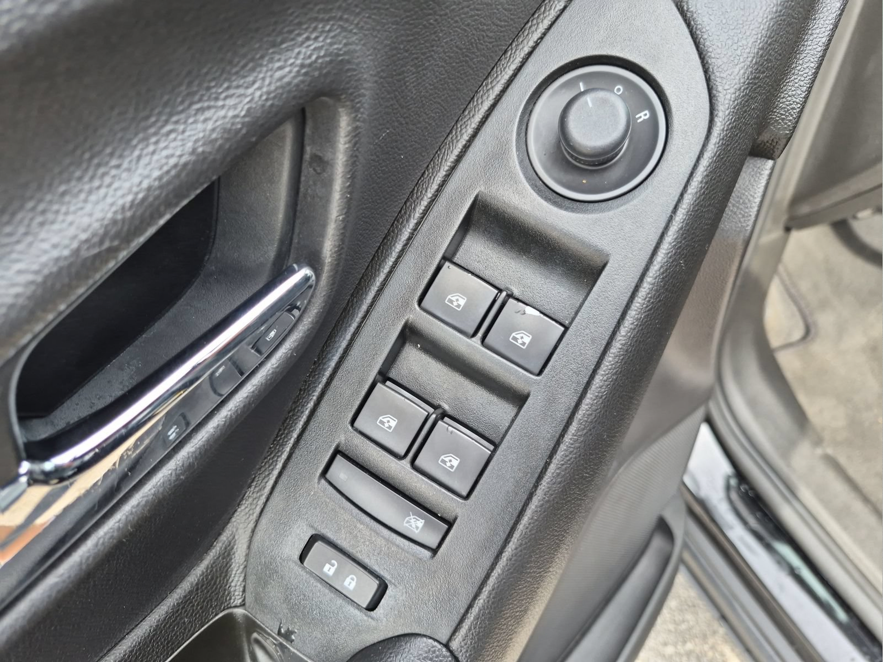 Used 2019 Chevrolet Trax LS FWD image 16