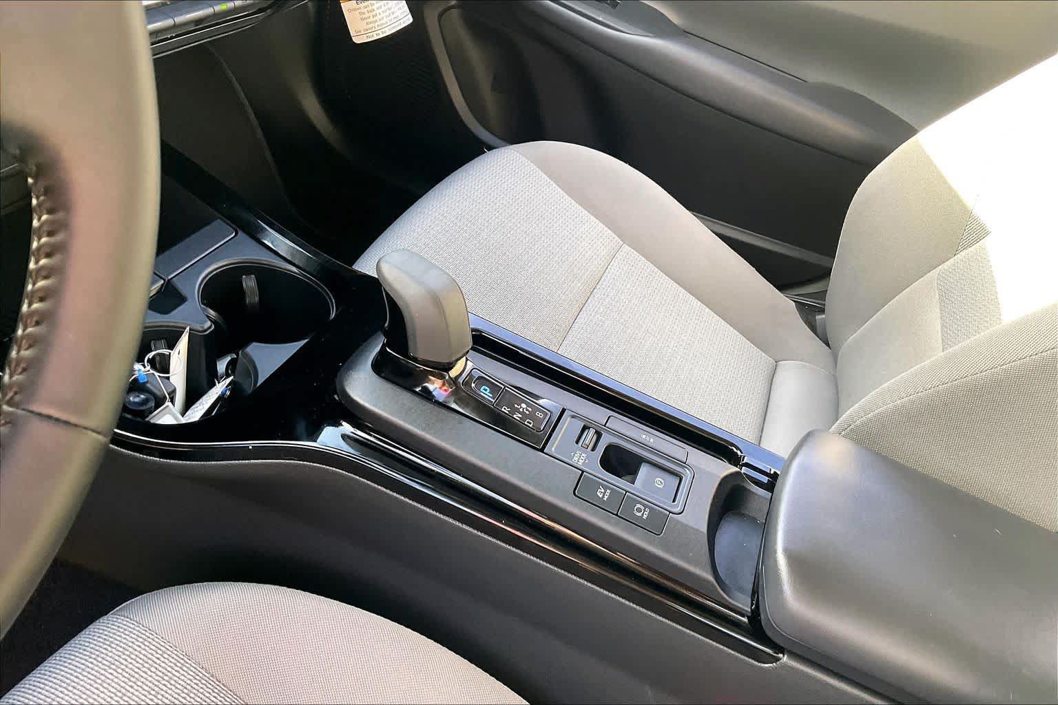 Used 2026 Toyota Prius LE FWD image 13