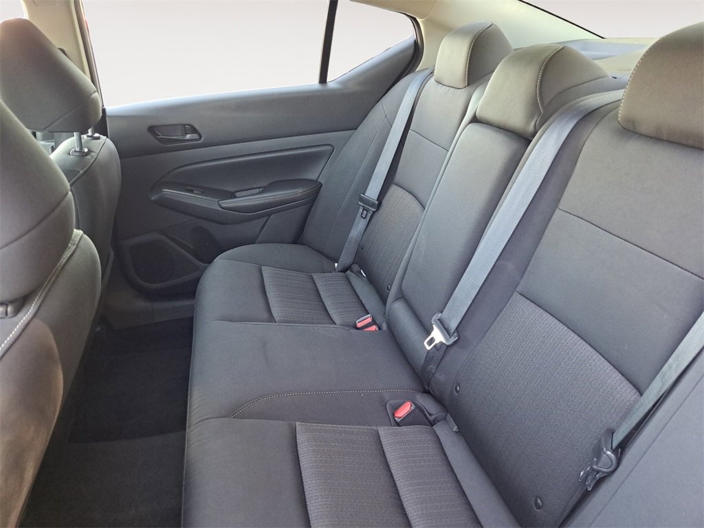 Used 2024 Nissan Altima 2.5 SV image 13