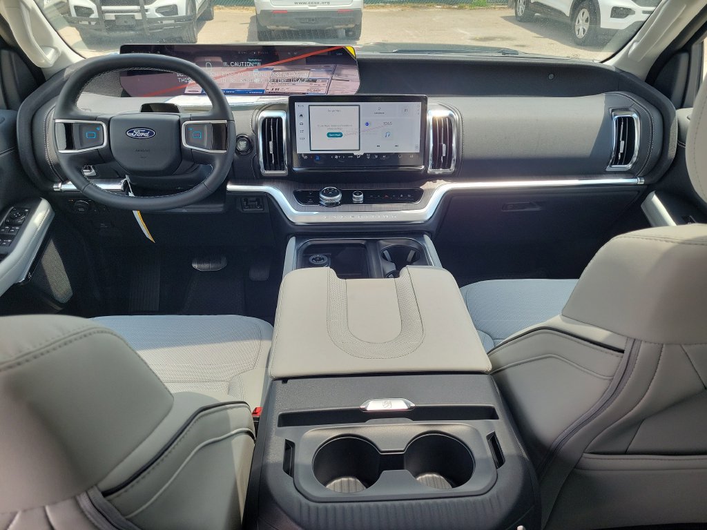 New 2026 Ford Expedition Max Platinum w/ Platinum Ultimate Package AWD/4WD image 16