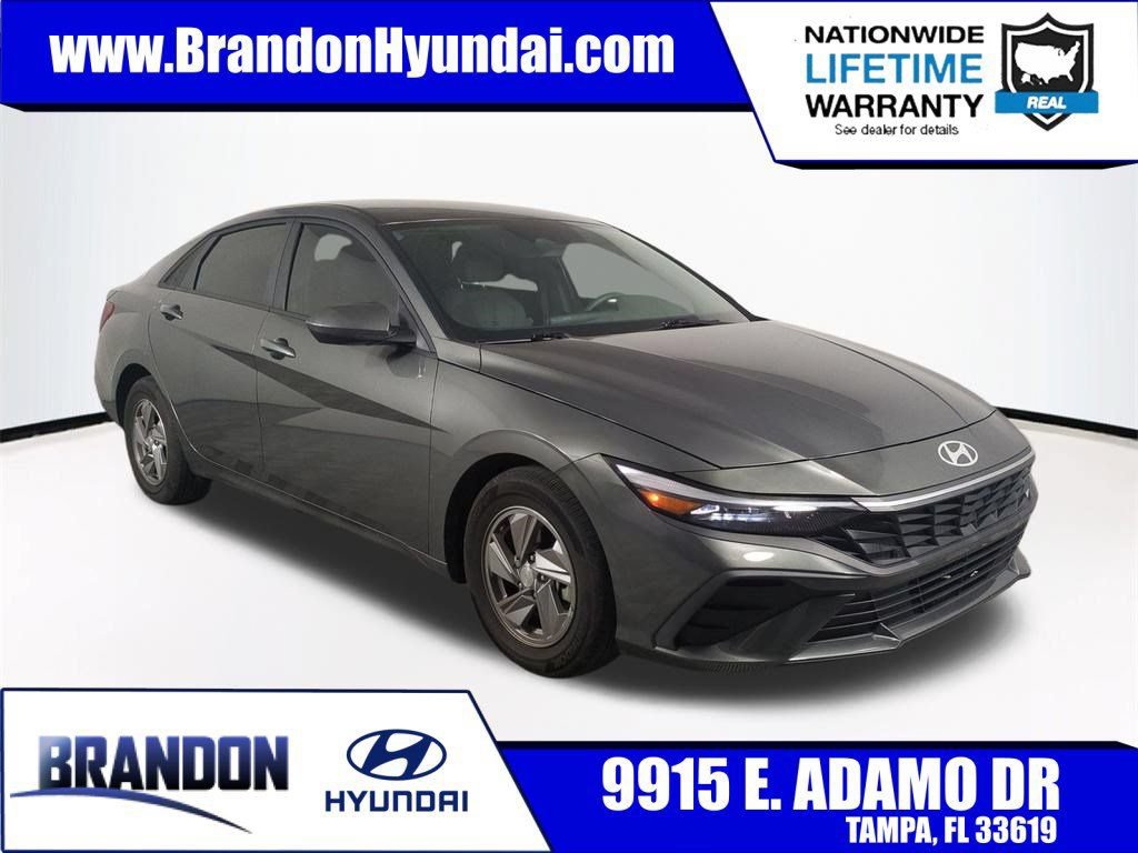 Used 2025 Hyundai Elantra SE