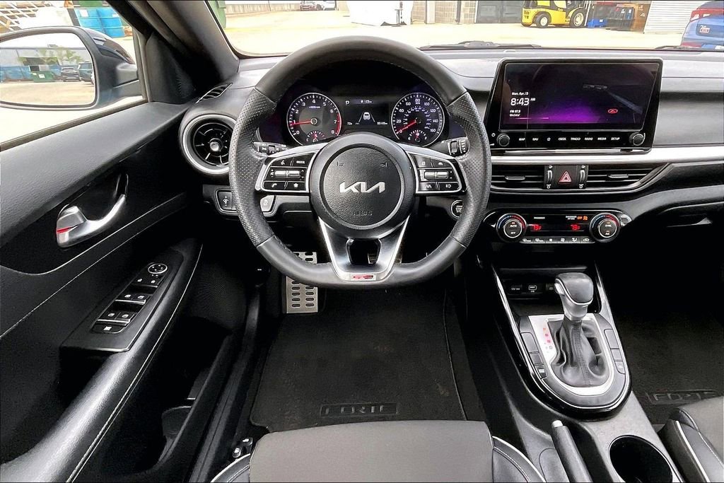Certified 2023 Kia Forte GT-Line image 5