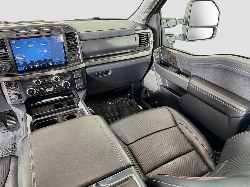 Used 2024 Ford F250 Lariat w/ Lariat Ultimate Package AWD/4WD image 33