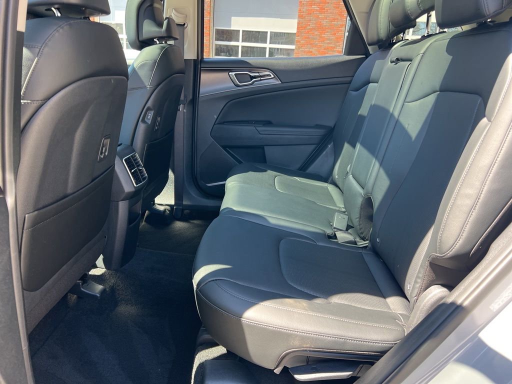 Certified 2026 Kia Sportage EX w/ EX Panorama Roof Package image 25
