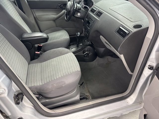 Used 2006 Ford Focus ZX4 Sedan image 19