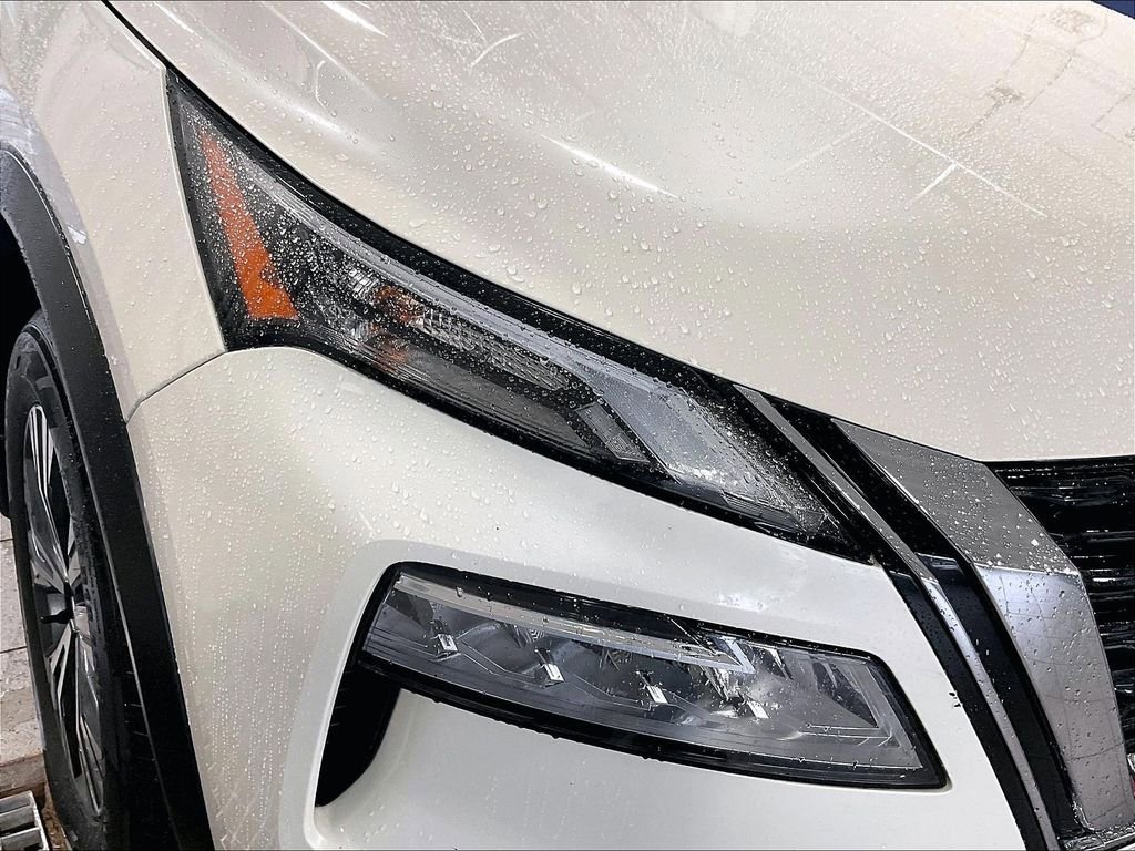 Certified 2023 Nissan Rogue SV AWD/4WD image 32