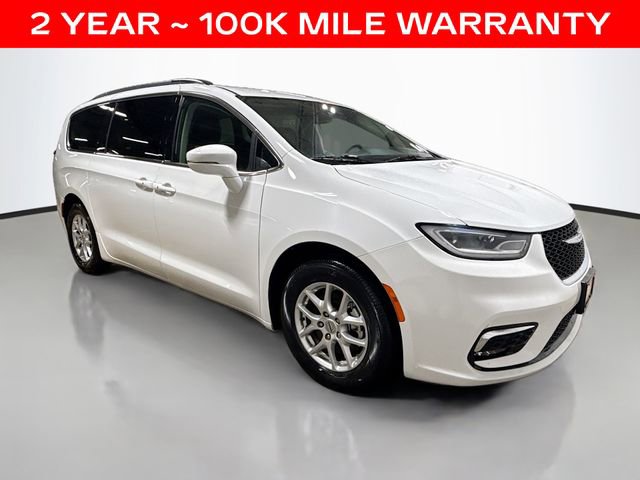 Used 2022 Chrysler Pacifica Touring-L FWD image 5