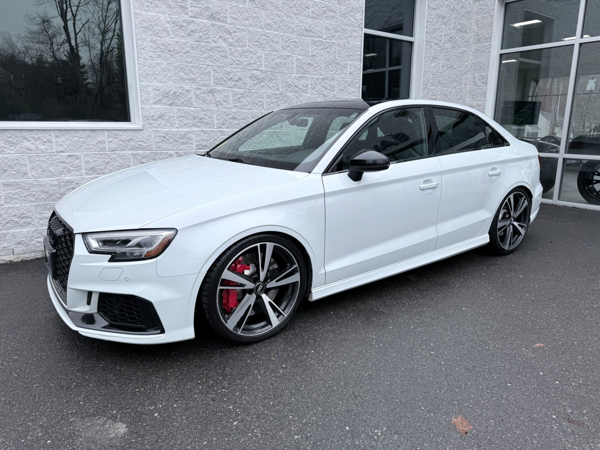Used 2018 Audi RS 3 image 2