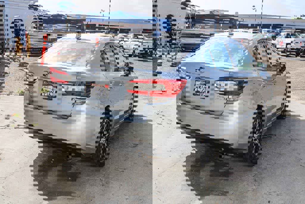 Used 2019 Subaru Impreza 2.0i Premium w/ Eyesight & BSD/Rcta & SRF image 9