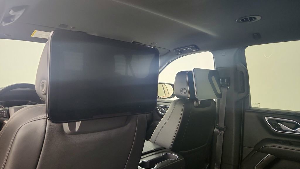 Used 2021 Chevrolet Suburban Premier image 20