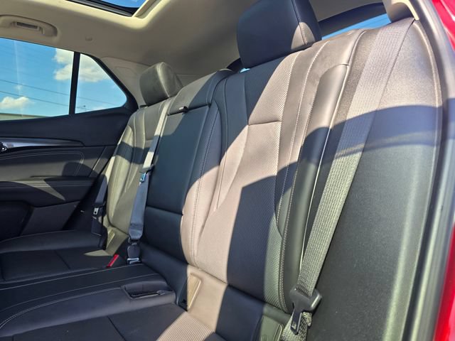 Used 2021 Buick Envision Essence w/ Sport Touring Package FWD image 13