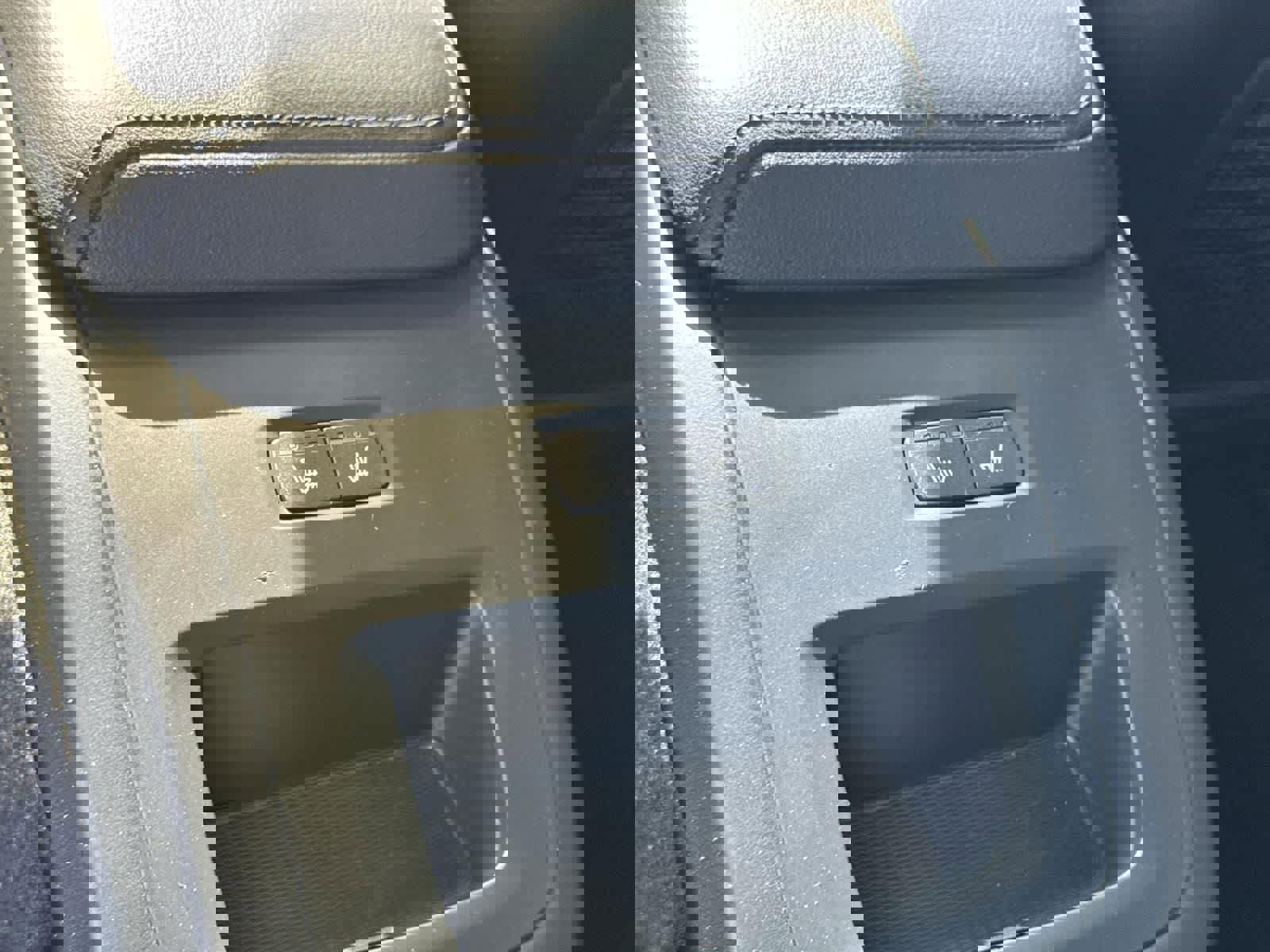 Used 2023 Volvo XC60 B5 Plus image 26