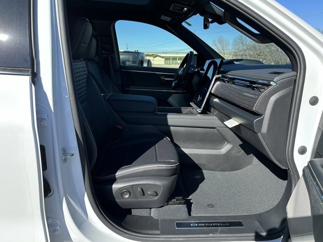 New 2025 GMC Sierra EV Denali image 32