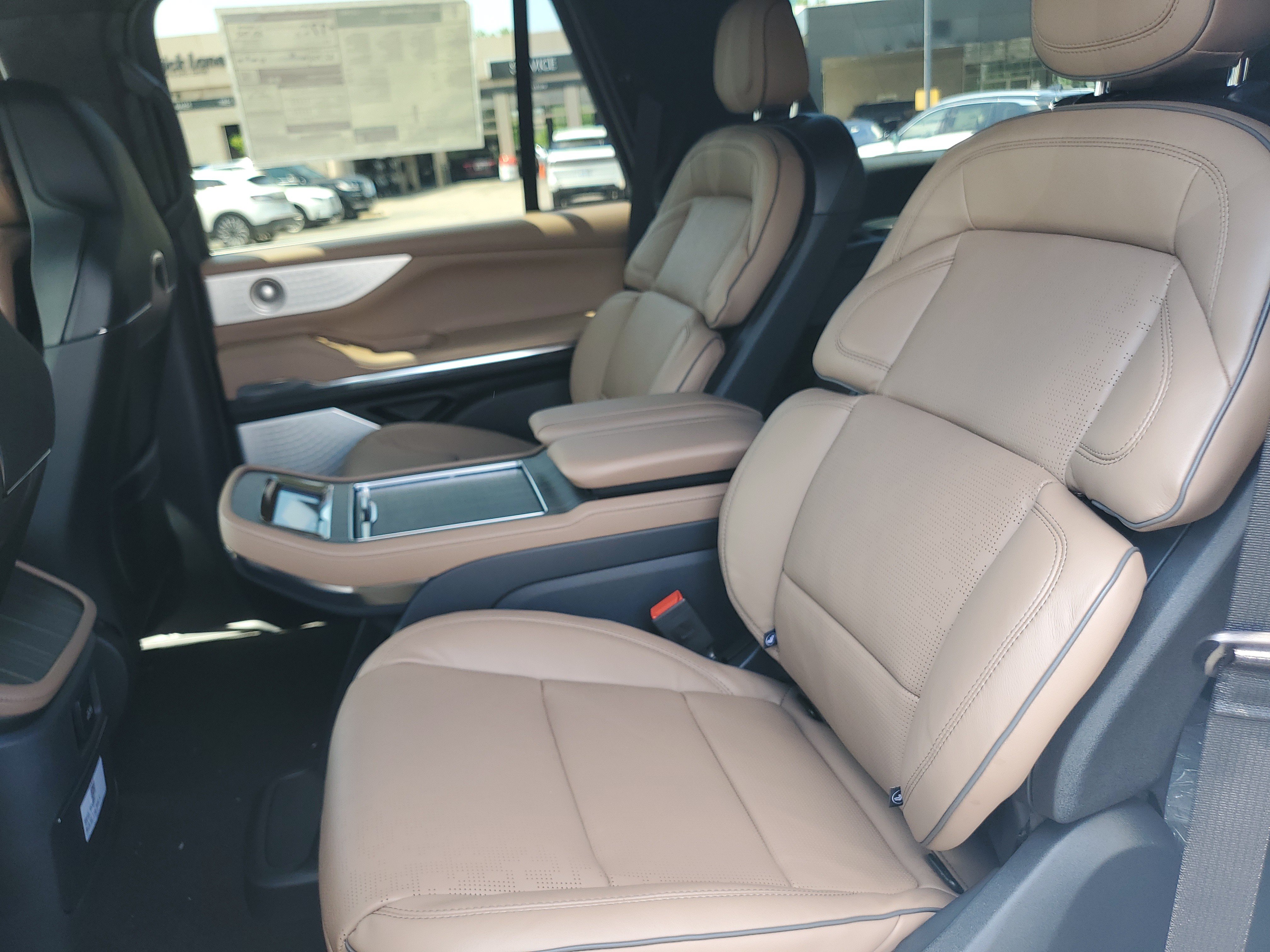 New 2027 Lincoln Navigator Black Label AWD/4WD image 29