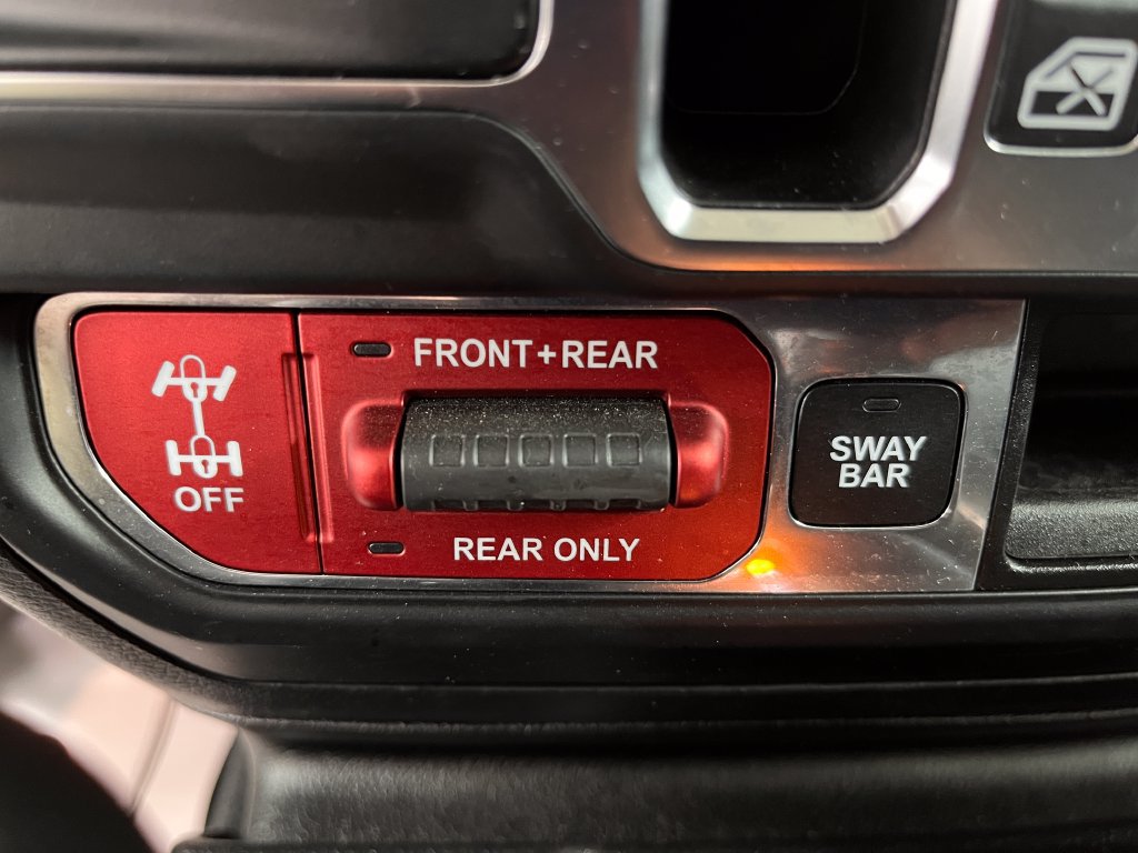 Used 2023 Jeep Wrangler Unlimited Rubicon 4xe w/ Steel Bumper Group AWD/4WD image 4