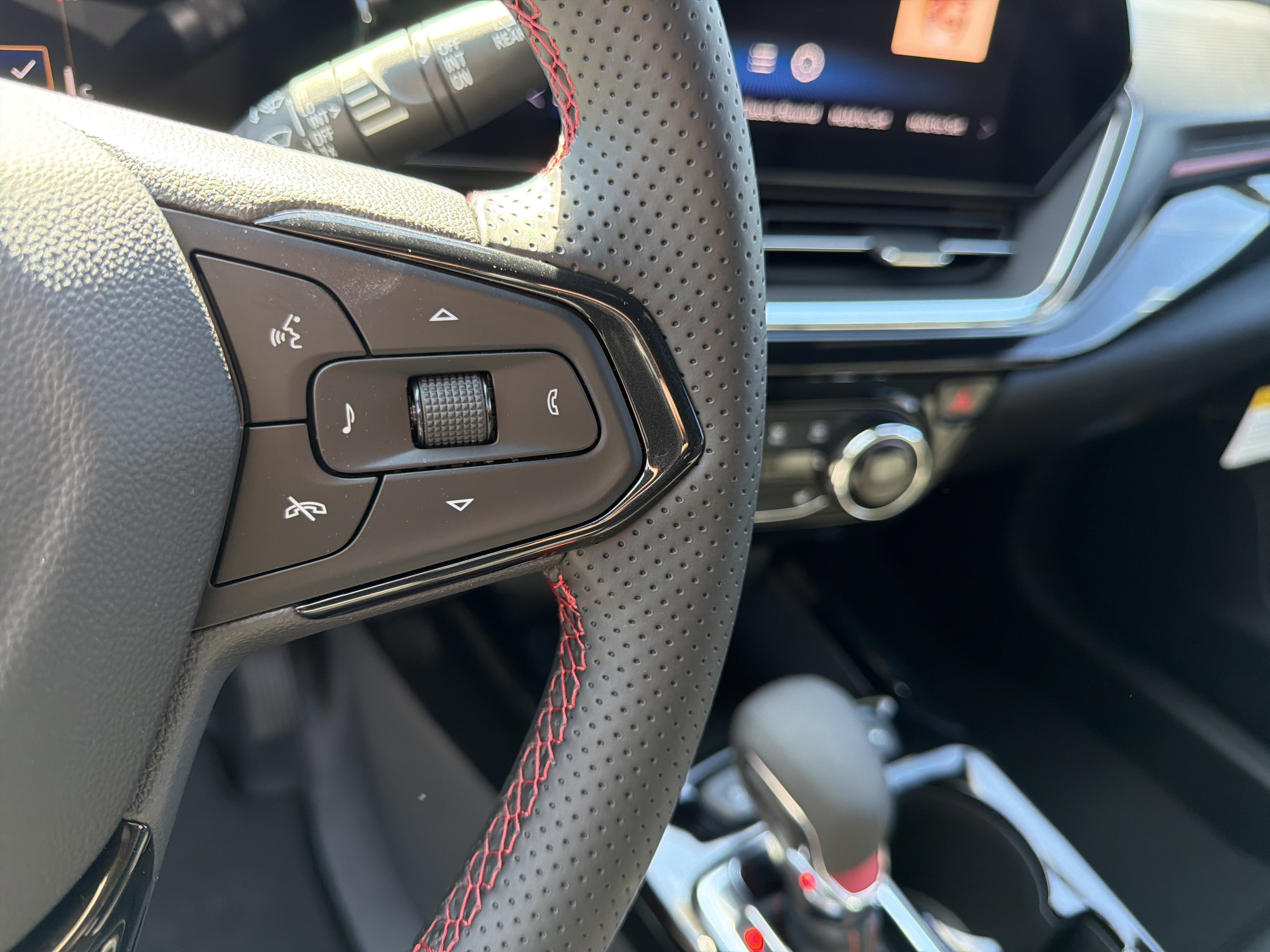 New 2026 Chevrolet Trax RS image 25