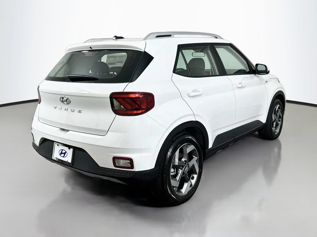 New 2026 Hyundai Venue SEL FWD image 5