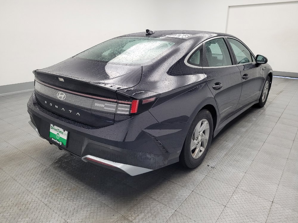 Used 2025 Hyundai Sonata SE FWD image 9