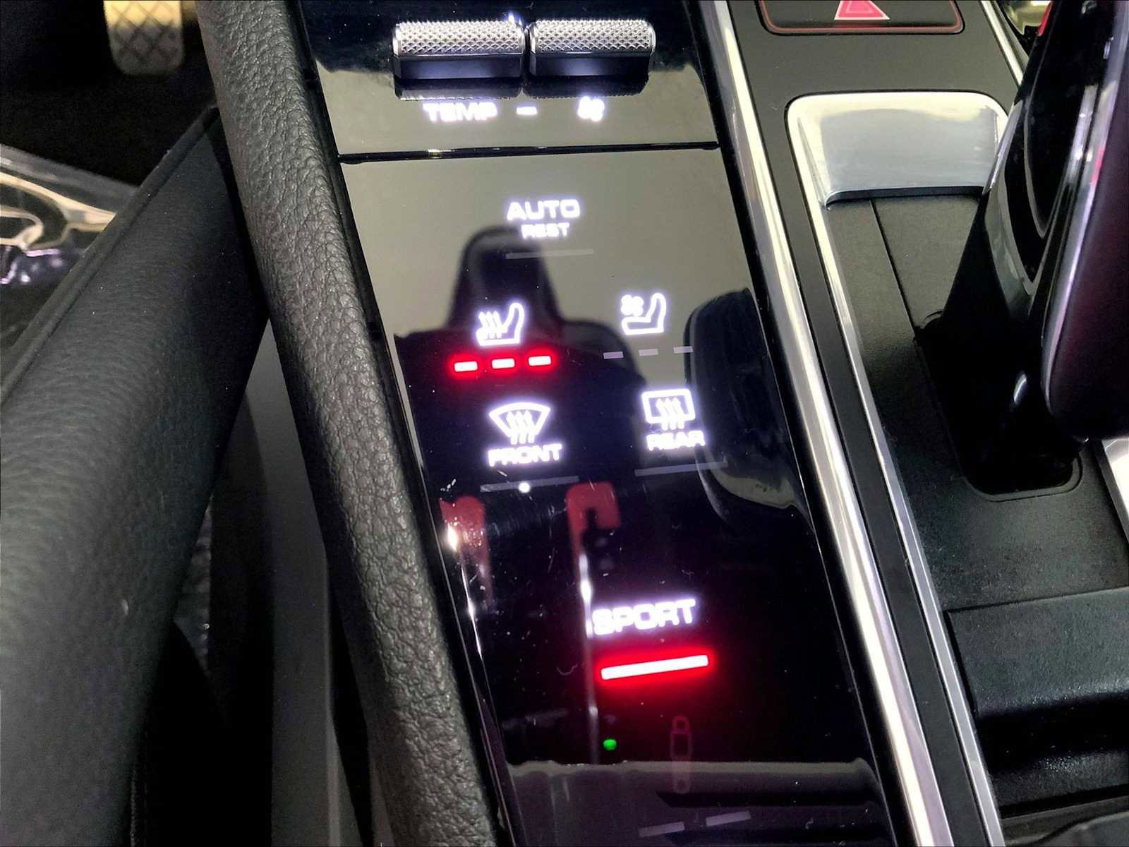 Certified 2022 Porsche Cayenne Platinum Edition image 70