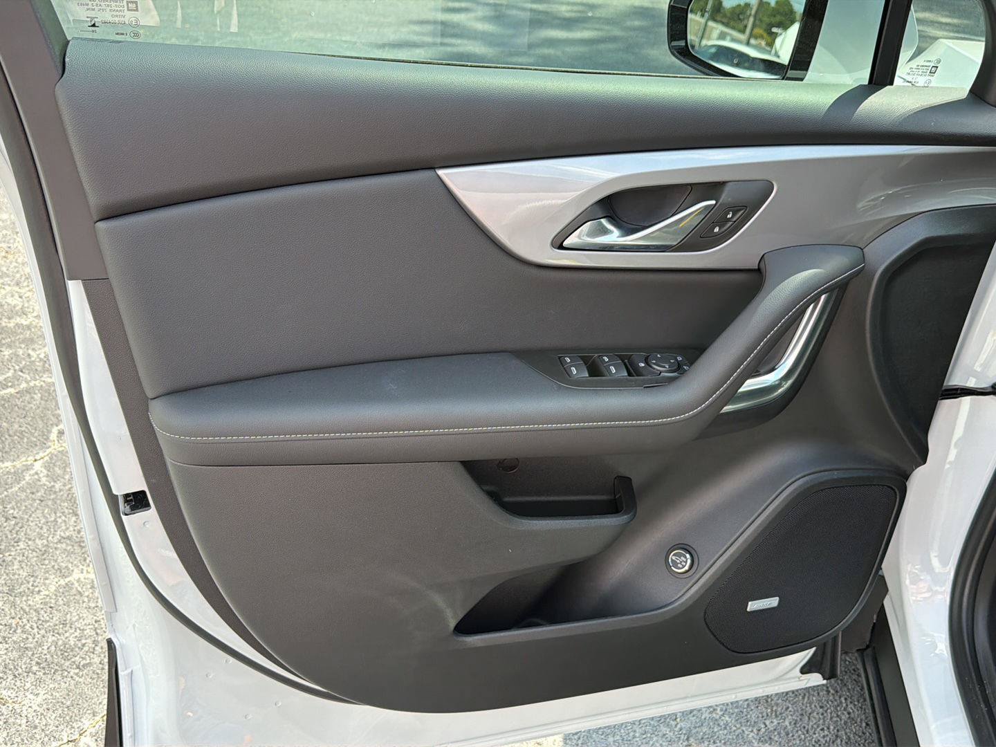 New 2026 Chevrolet Blazer LT w/ Sound & Technology Package FWD image 16