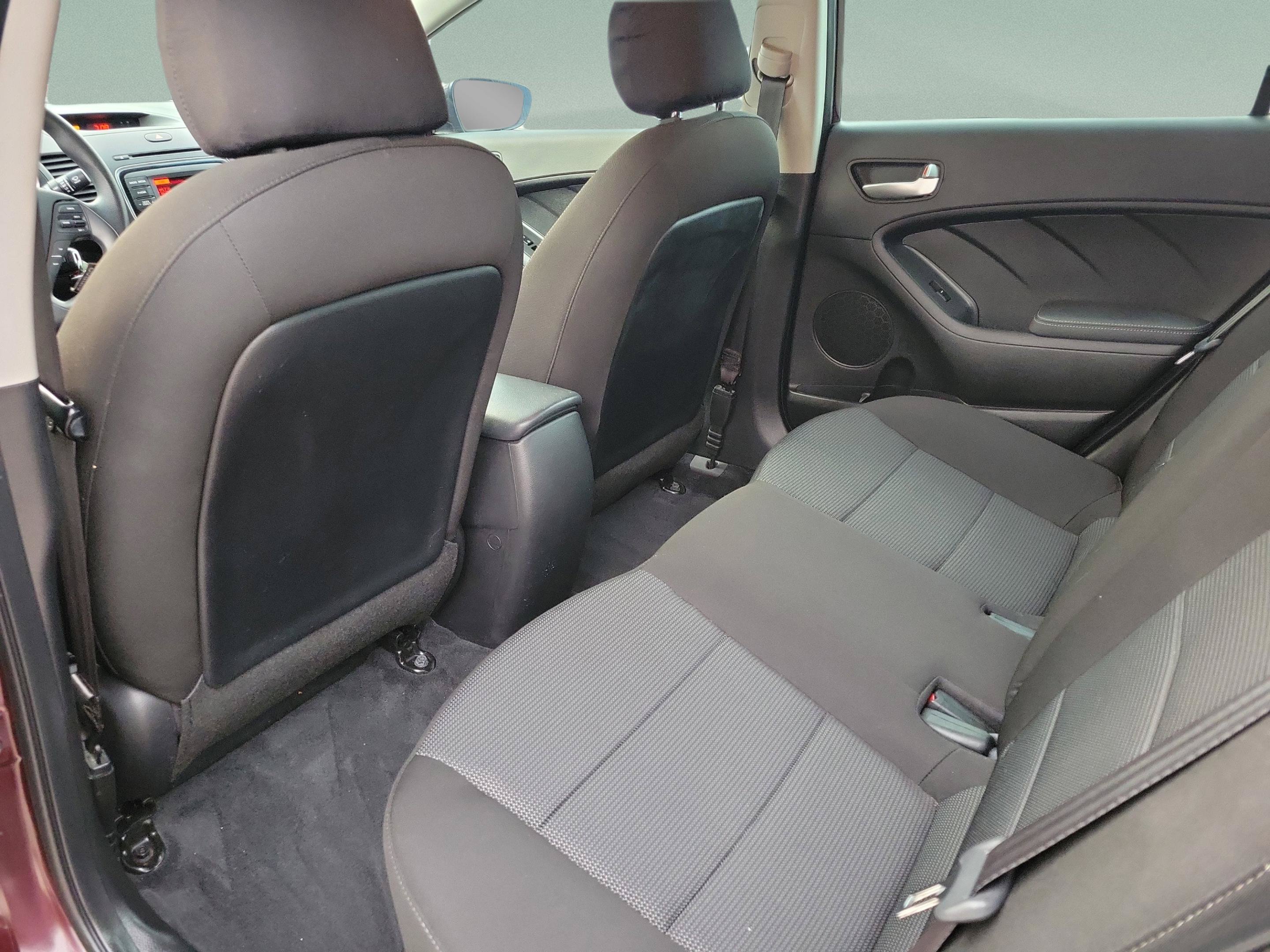 Used 2018 Kia Forte LX FWD image 6