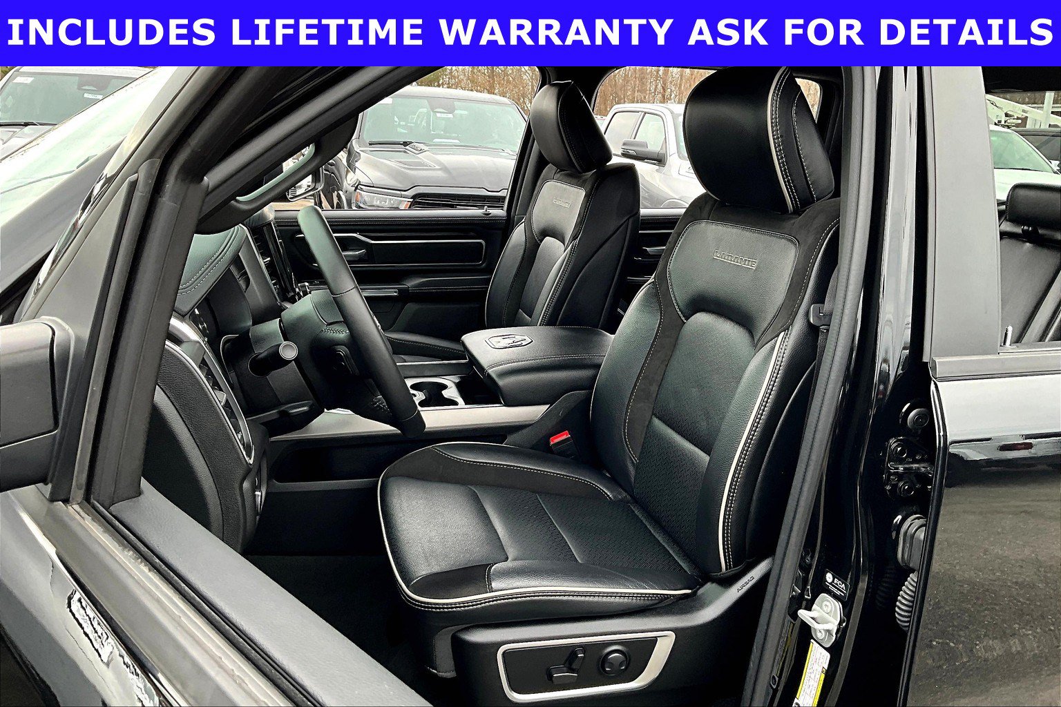 Used 2024 RAM 1500 Laramie AWD/4WD image 18