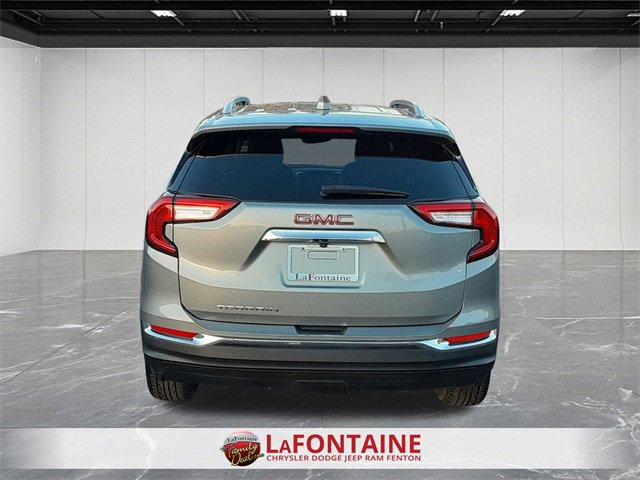 Used 2024 GMC Terrain SLT image 4