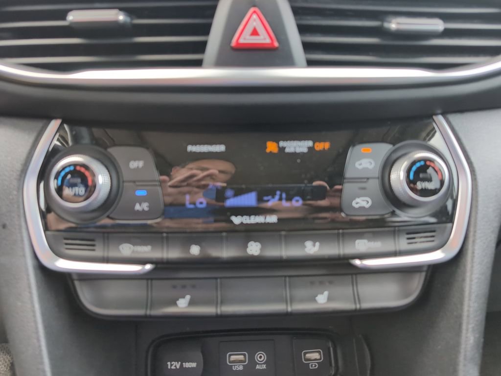 Used 2019 Hyundai Santa Fe Limited FWD image 14